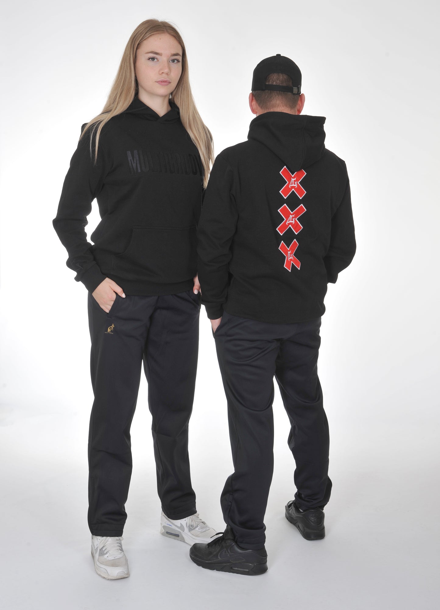 Multigroove hoodie rode borduring | zwart