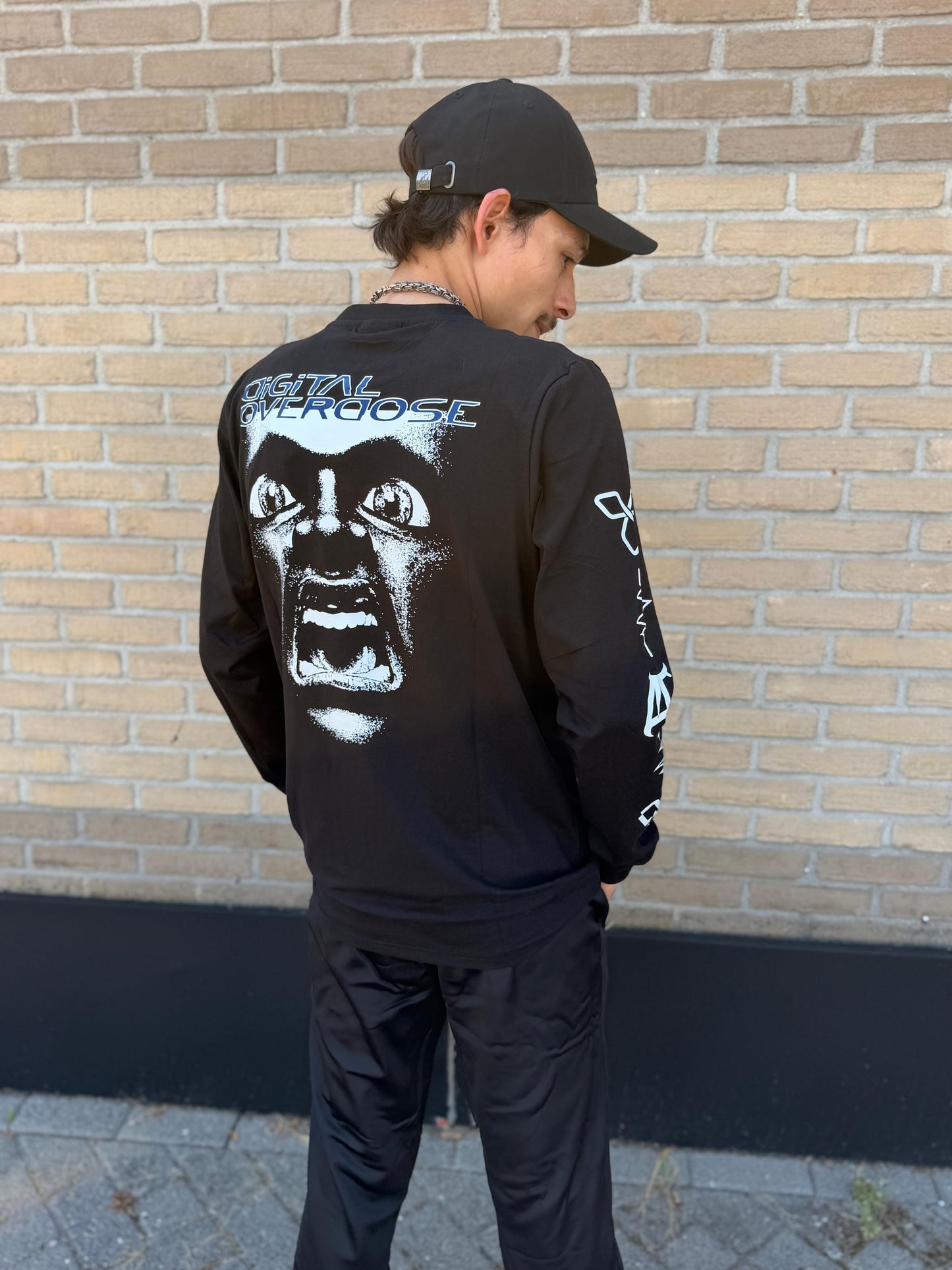 Digital Overdose longsleeve Scream | Black